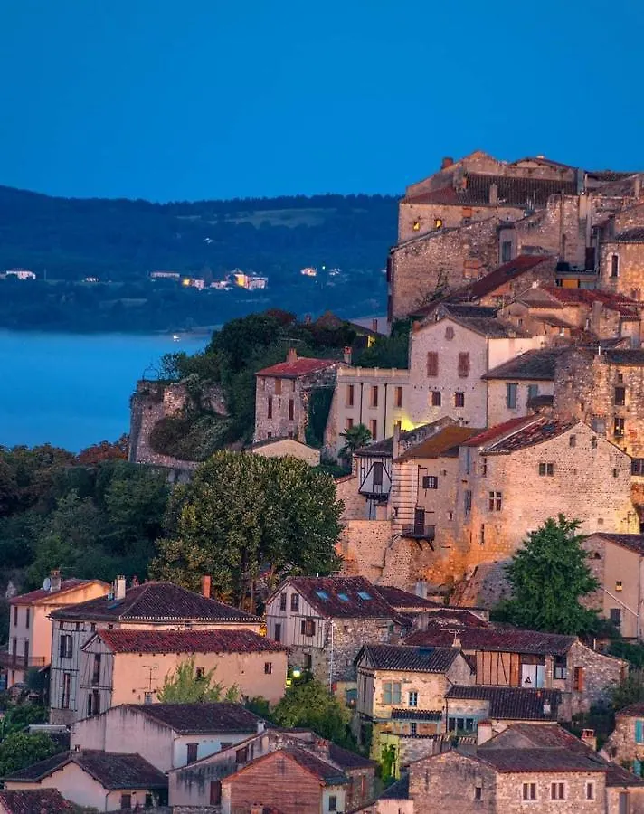 Chateau Labistoul Campes 3*,